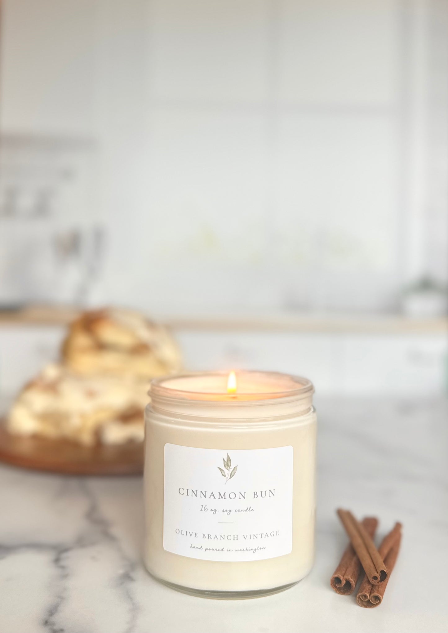 Cinnamon Bun 16 oz candle