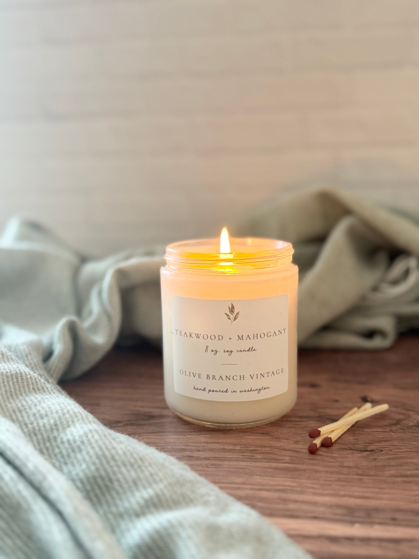 Teakwood + Mahogany 8 oz candle