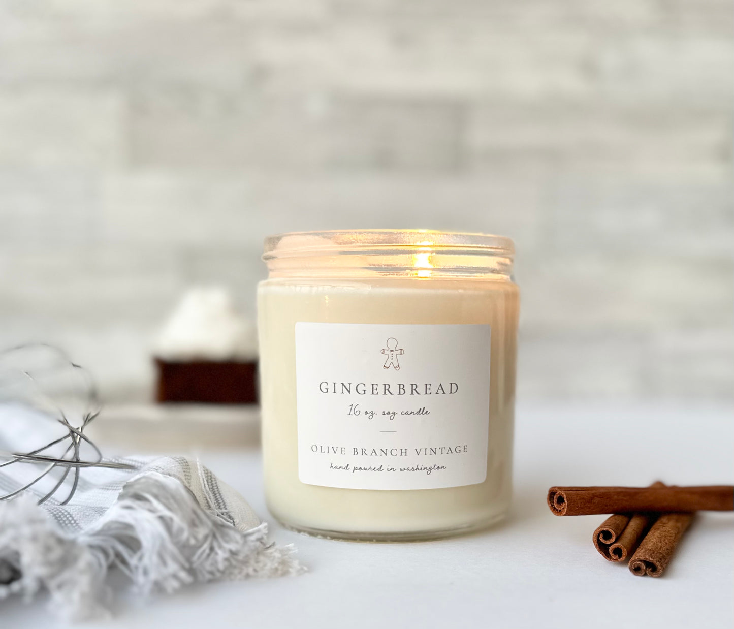 Gingerbread 16 oz candle