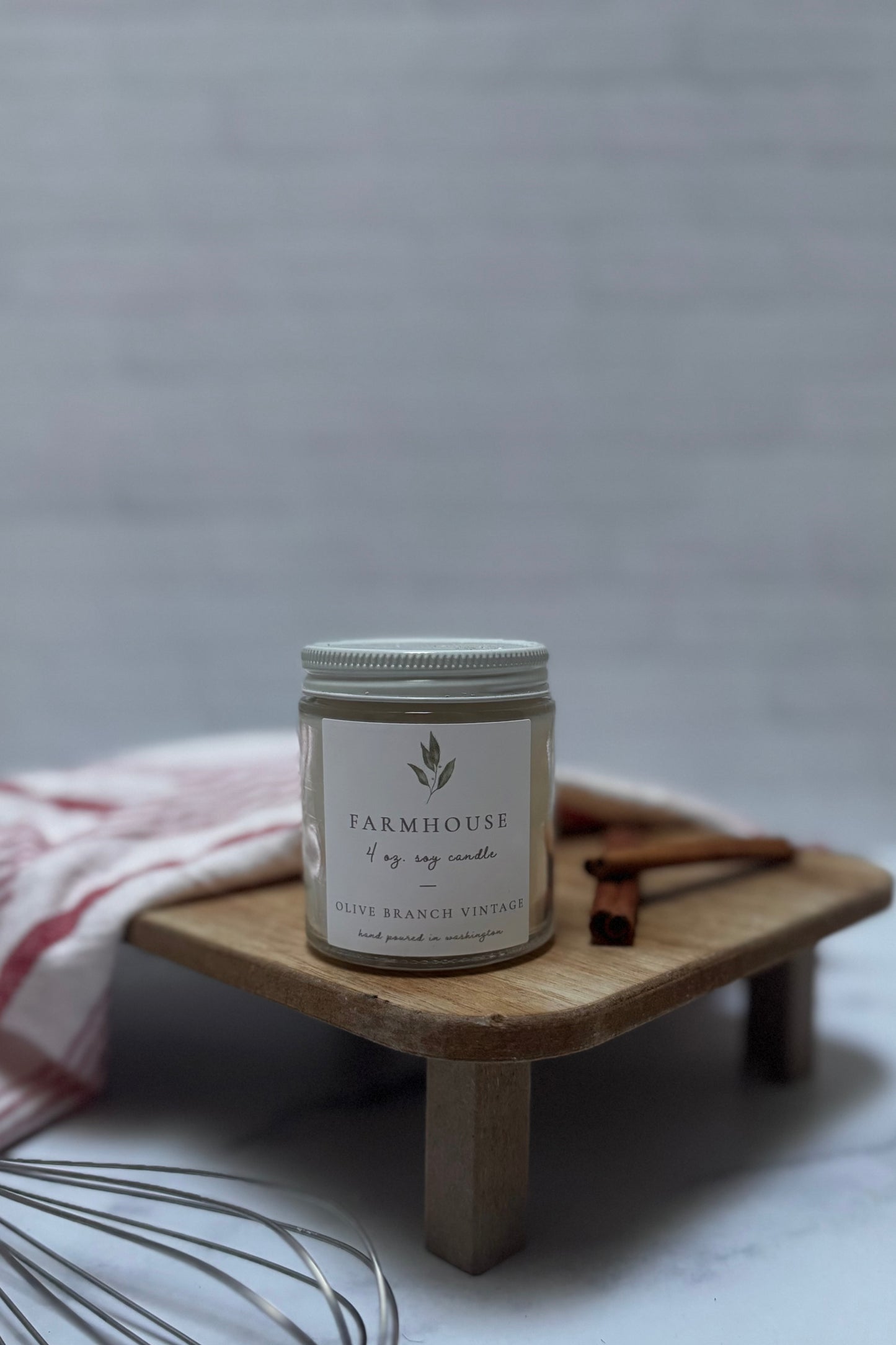 Farmhouse 4 oz candle